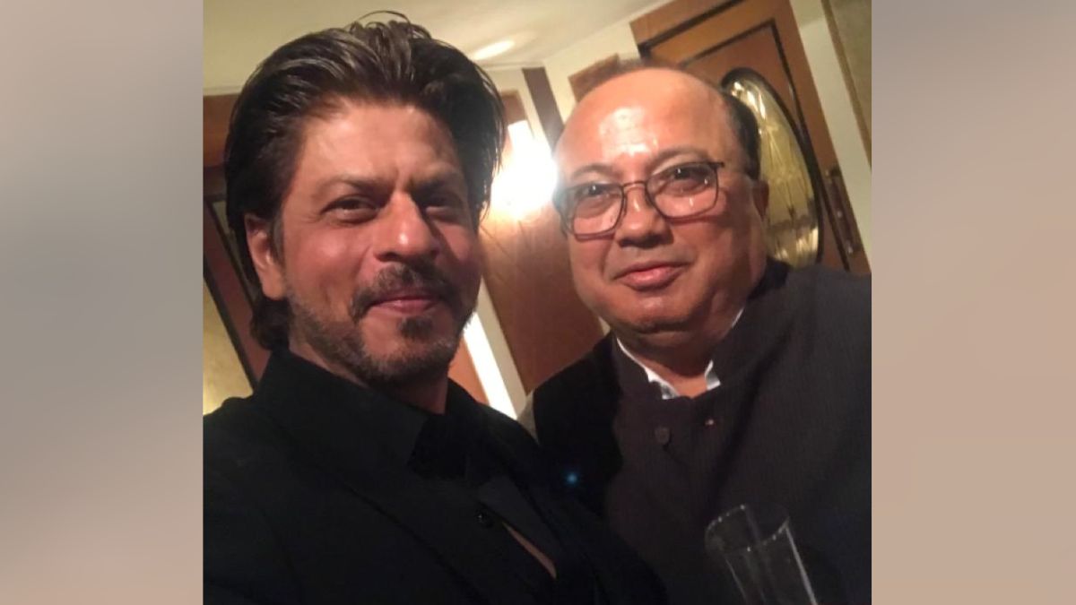 'We Should...': What Shah Rukh Khan Told Author Rohan Mukherjee's Father 3 Years Ago